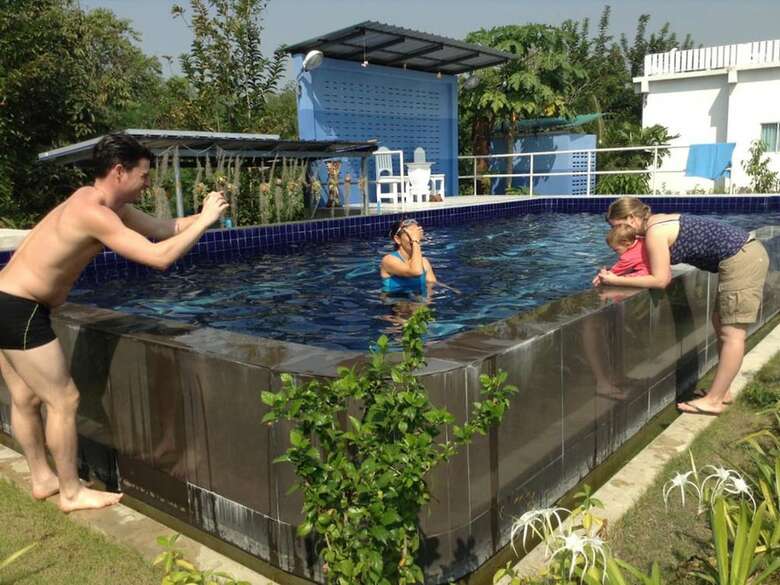 Hotel Lake Scene Resort