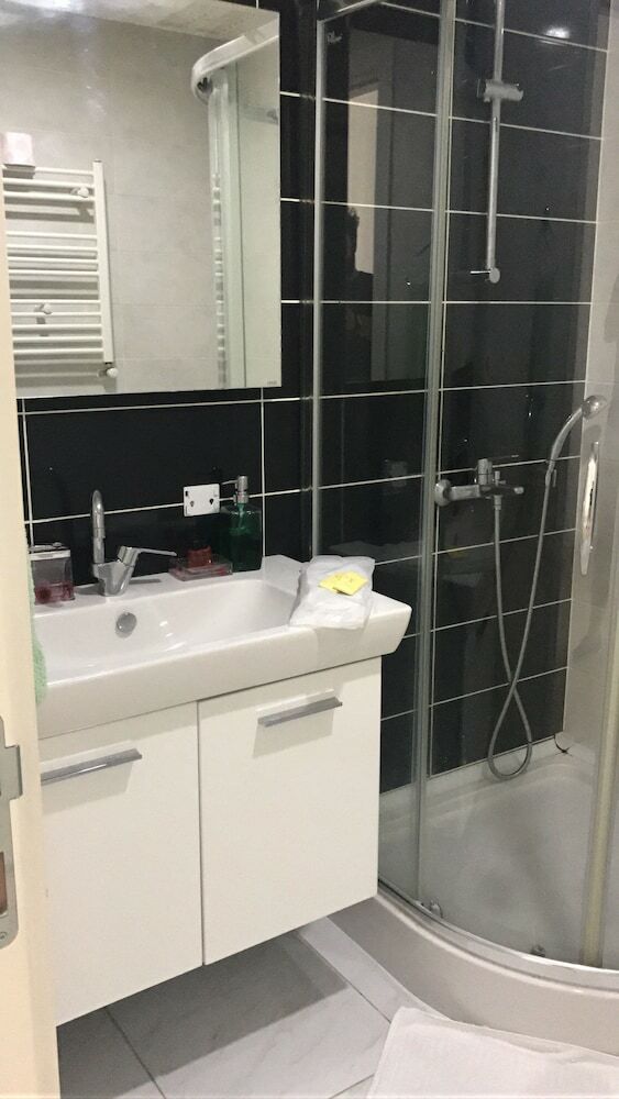 Arma Apartments