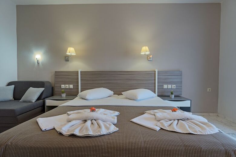 Apollo Hotel I