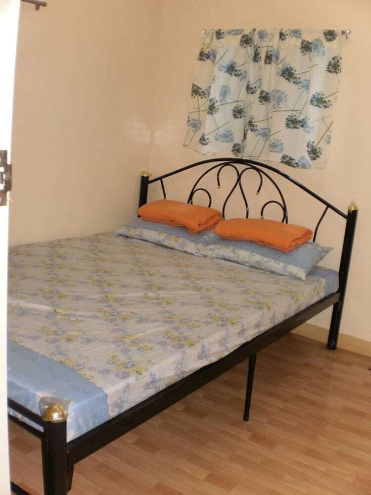 Hotel Lucky Darayonan Homes