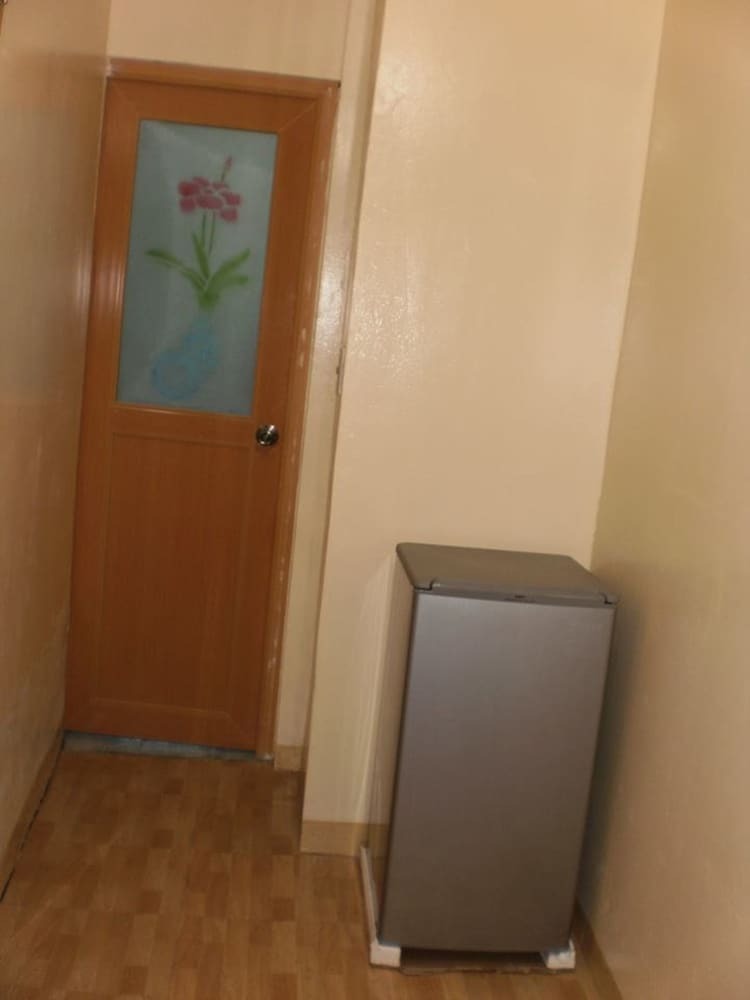 Hotel Lucky Darayonan Homes