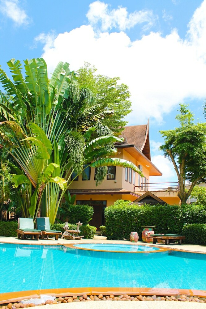 Hotel Yuwadee Resort