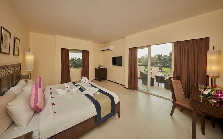 Apartamento Royal Orchid Beach Resort & Spa
