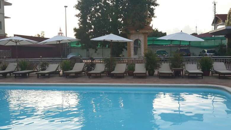 7 Makara Hotel