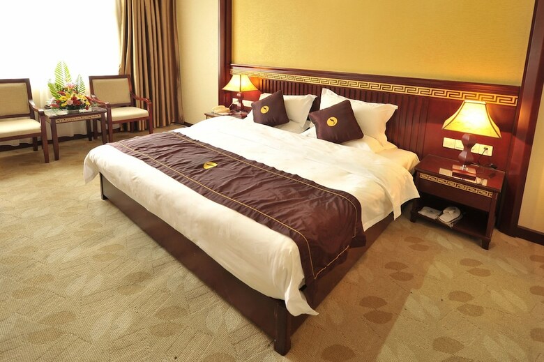 Shangri-la Original Density Hotel