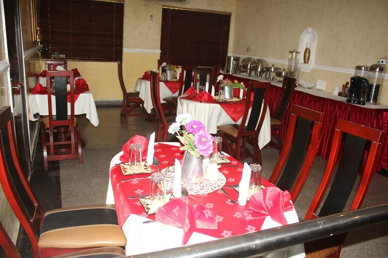 Hotel Bestway Luxury Suites