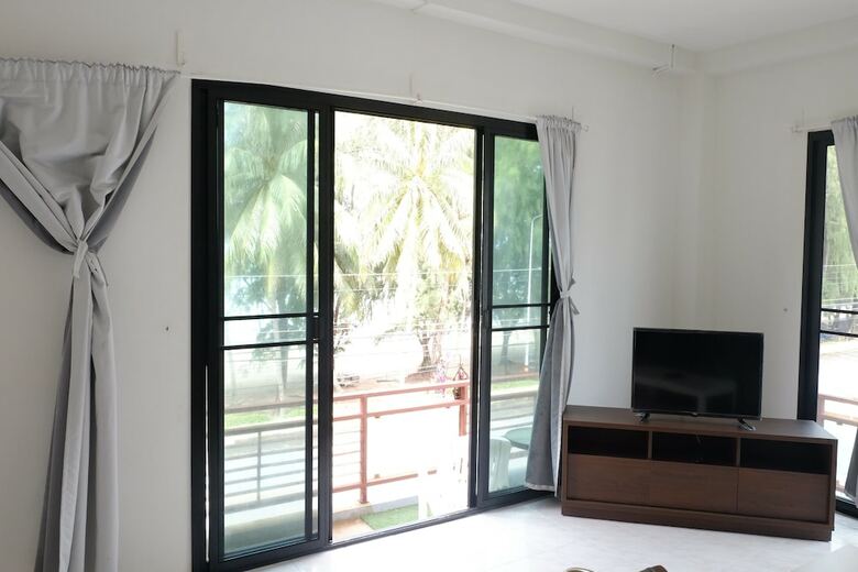 Hotel Rayong Seaview Apartment