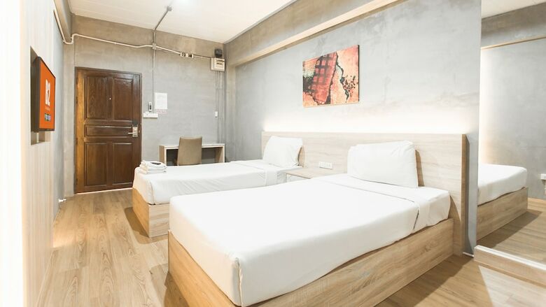 B2 Santitham Boutique And Budget Hotel