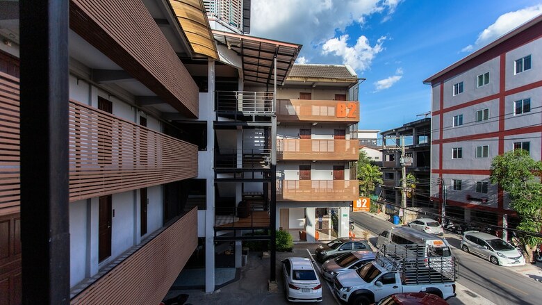 B2 Santitham Boutique And Budget Hotel