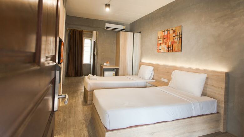 B2 Santitham Boutique And Budget Hotel