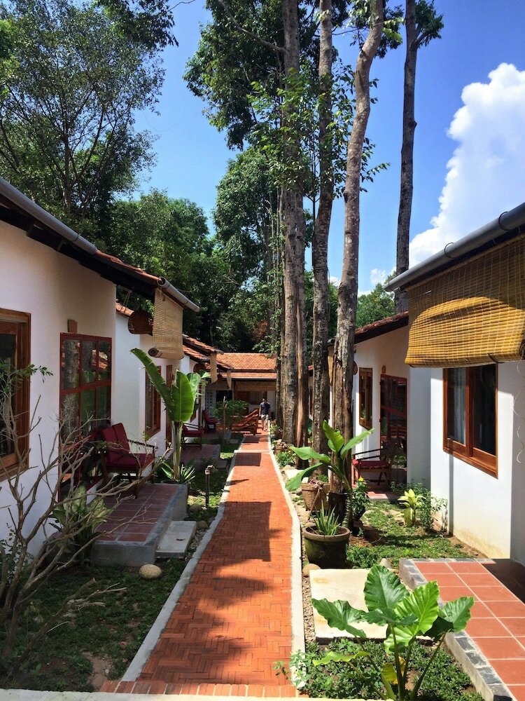 Hostal Langchia Home