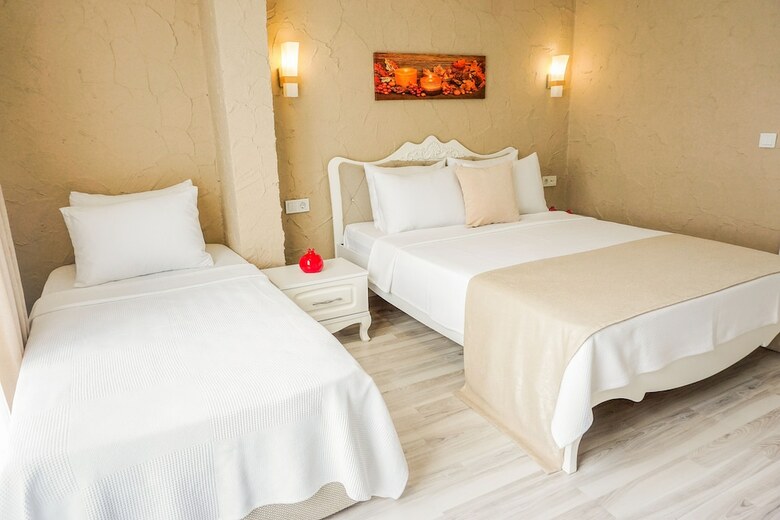 Ala�at? 716 Butik Hotel