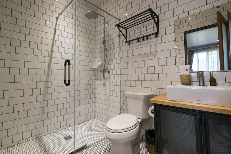 Iron32 Hotel