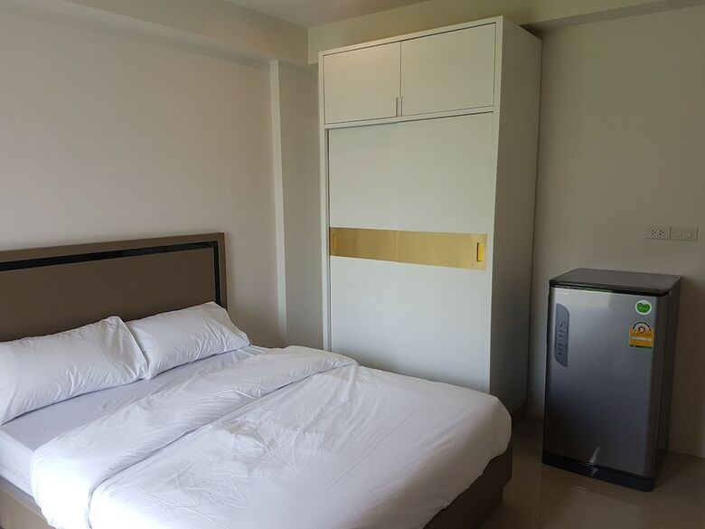 Hotel S.e.t Thanmongkol Residence