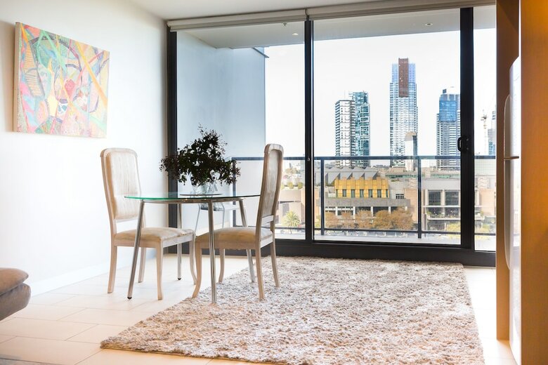 Luxury River Views Apartment