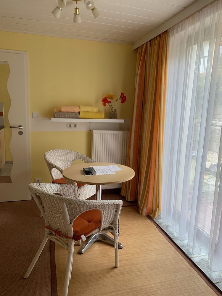 Hostal Pension "idyll"