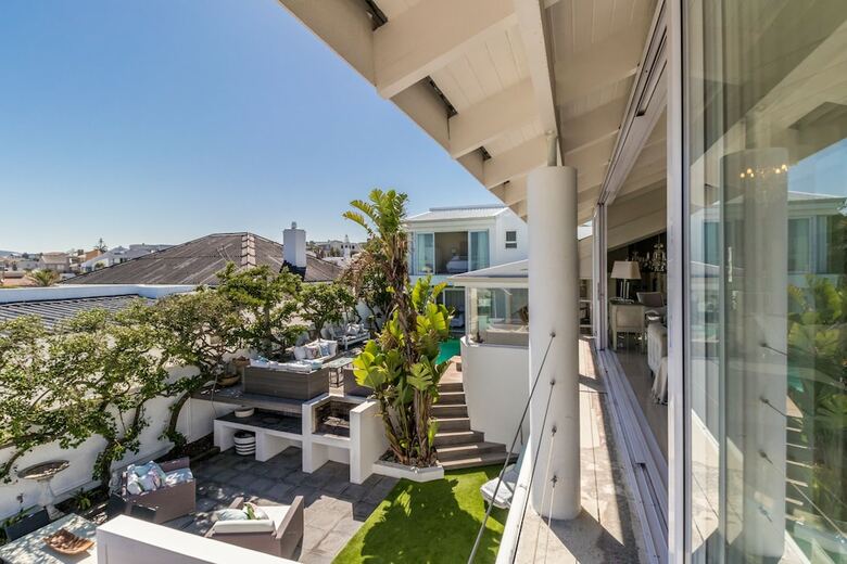 Villa White Waves Beach House