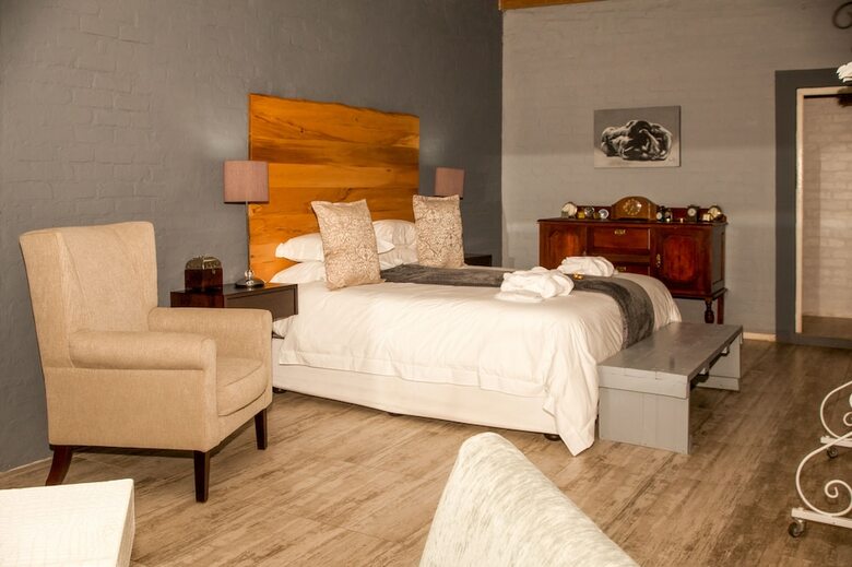 Hotel Rooiberg Safaris