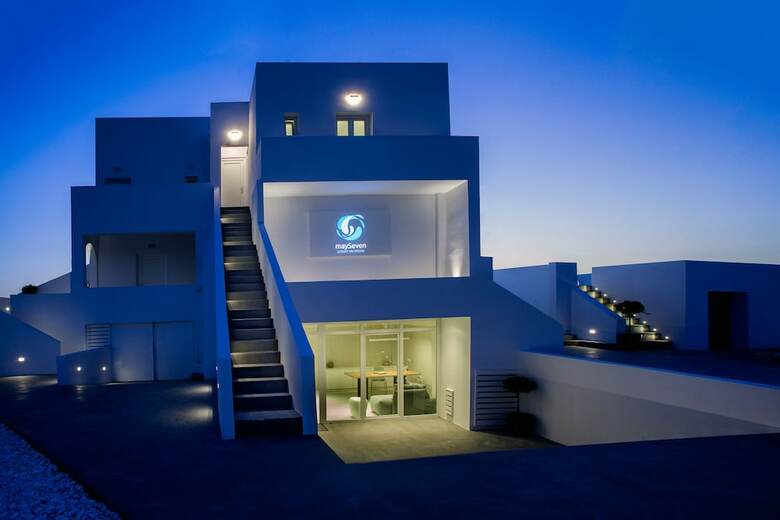 Hotel May Seven Suites - Adults Only