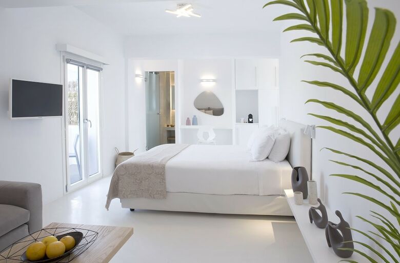 Hotel May Seven Suites - Adults Only