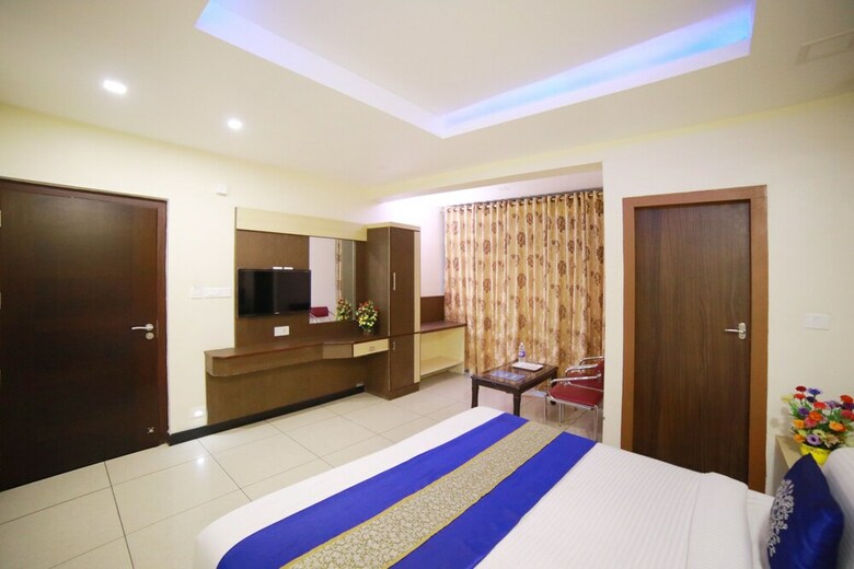 Hotel Oyo 8588 Rainbow Inn