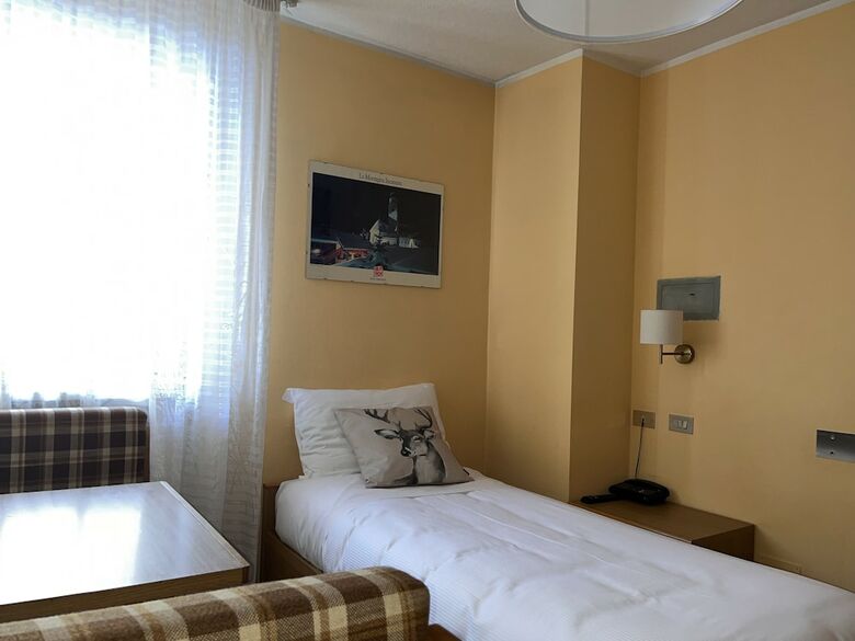 Hotel Rododendro