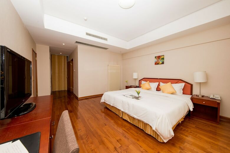 Dalian Precious Ginza Hotel