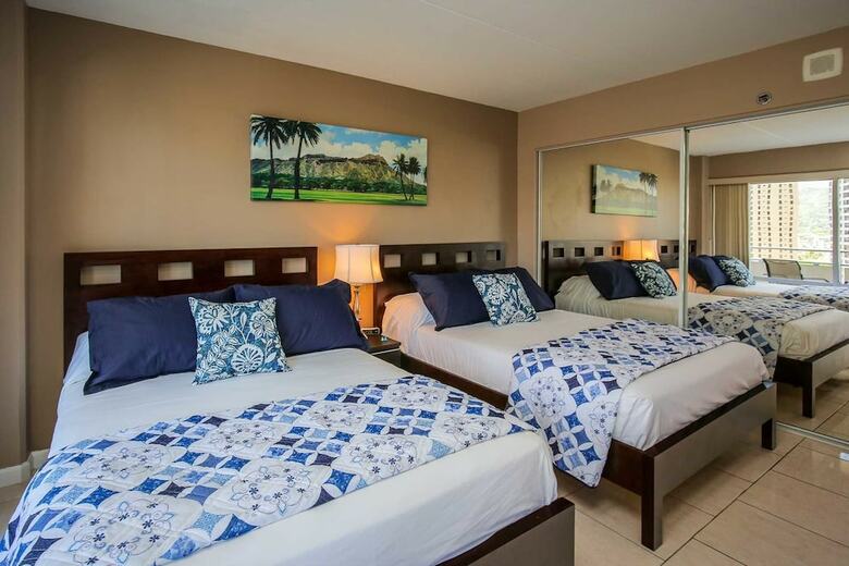 Ilikai 1223 - Studio Condo