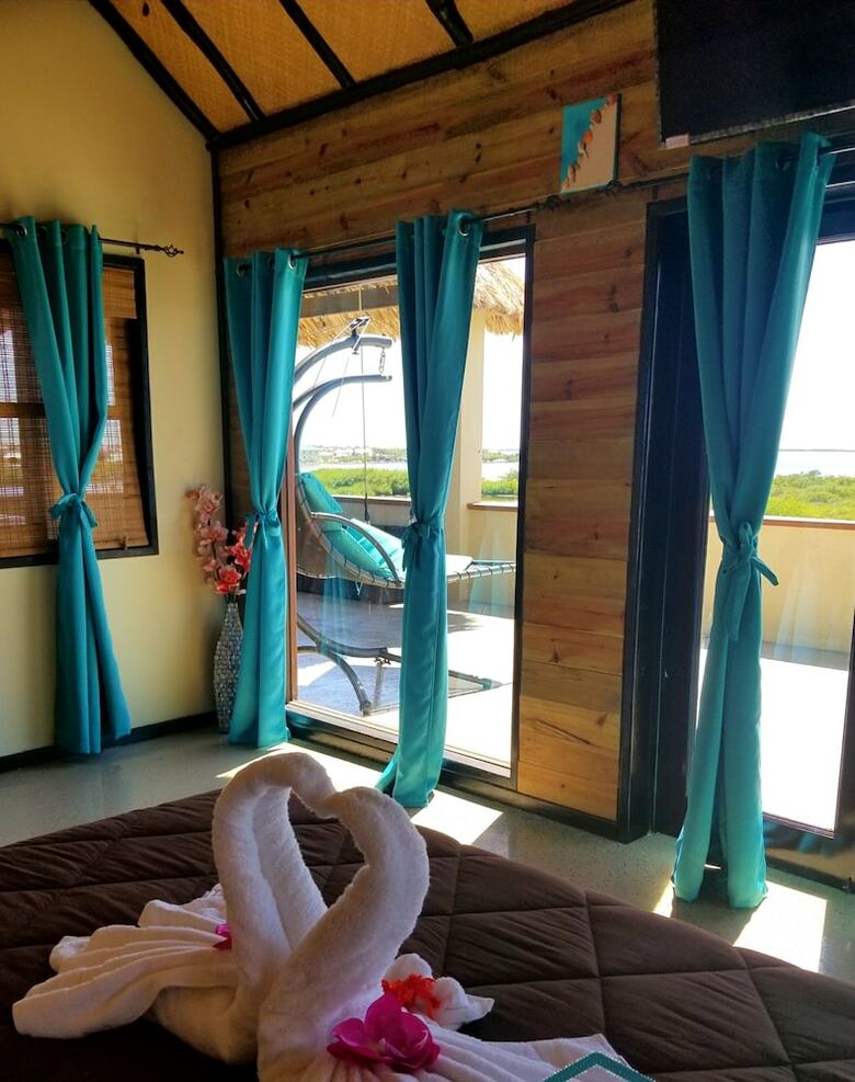 Hotel Lina Point Belize Overwater Resort