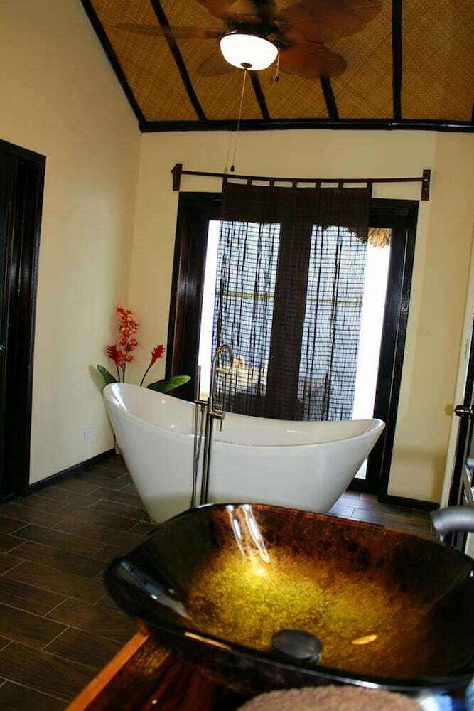 Hotel Lina Point Belize Overwater Resort