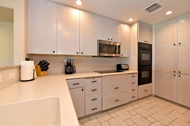 Kaanapali Royal N 102 By Redawning