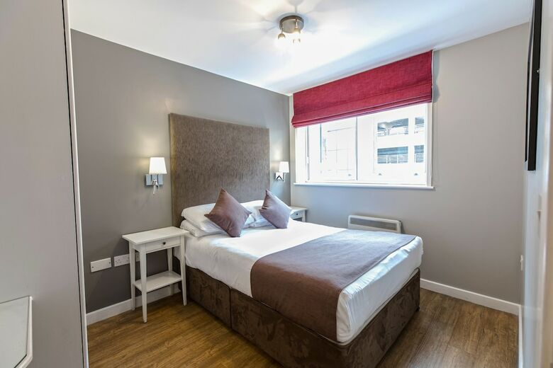 Aparthotel High Street Townhouse