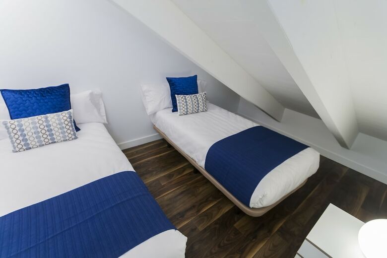 Dobo Homes Relatores IV Apartment