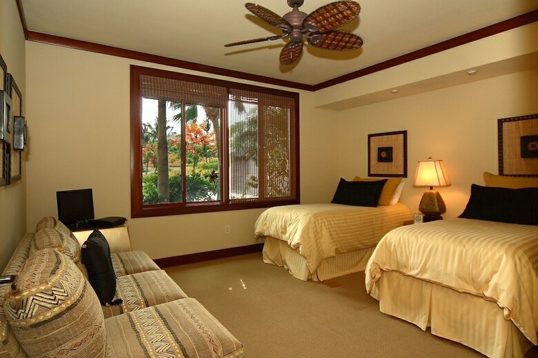 Wai'ula'ula A102 By Redawning
