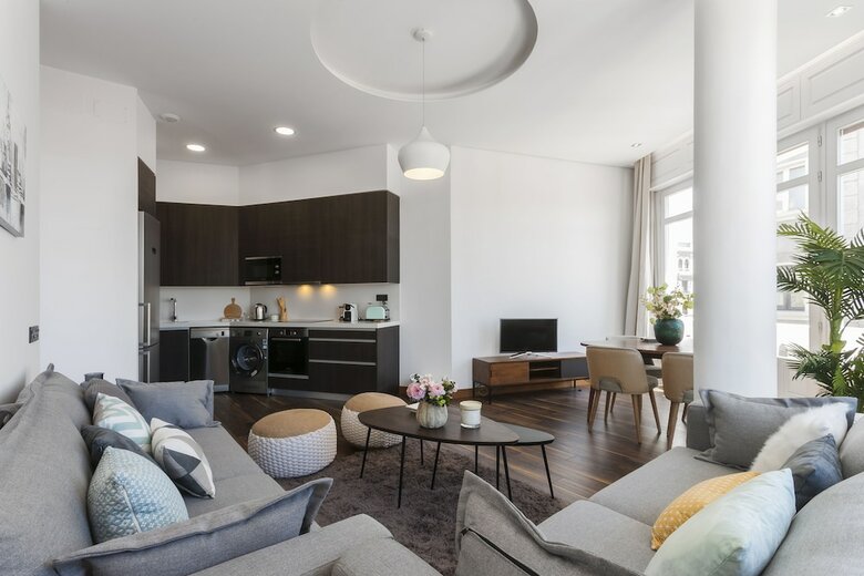 Dobo Homes Gran Via Lv Apartment