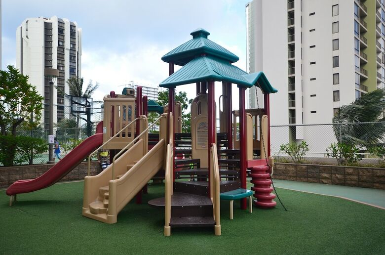 Apartamentos Waikiki Banyan #2513 By Redawning