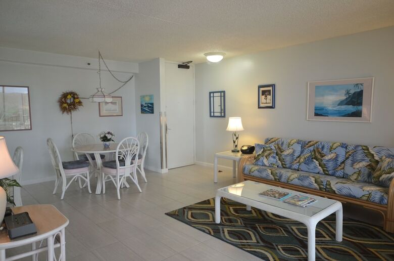 Apartamentos Waikiki Banyan #2513 By Redawning