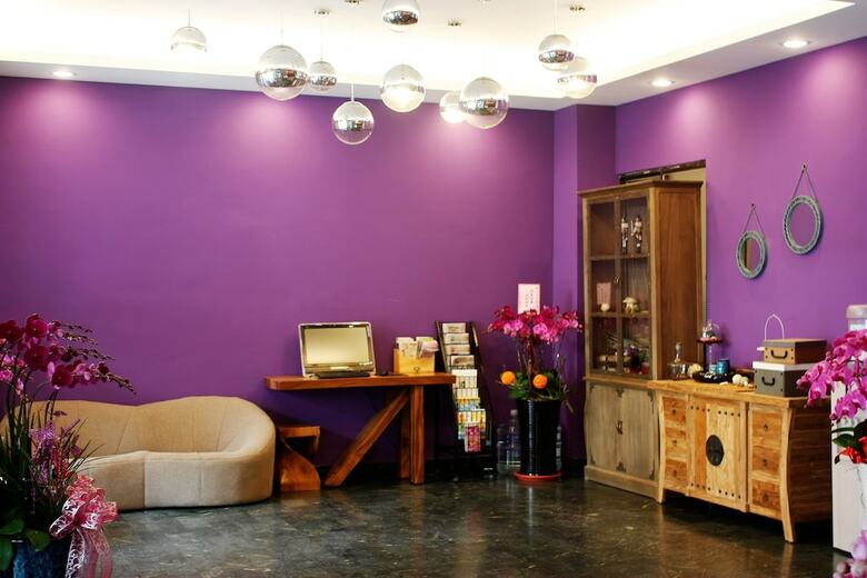 Prince To Travel Hotel