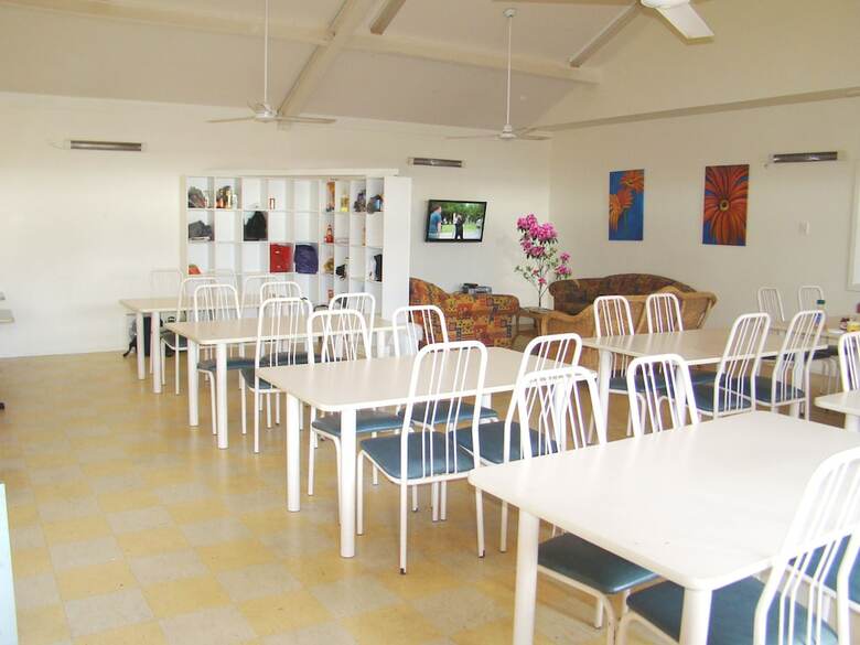 Hostal Dunsborough Inn Backpackers