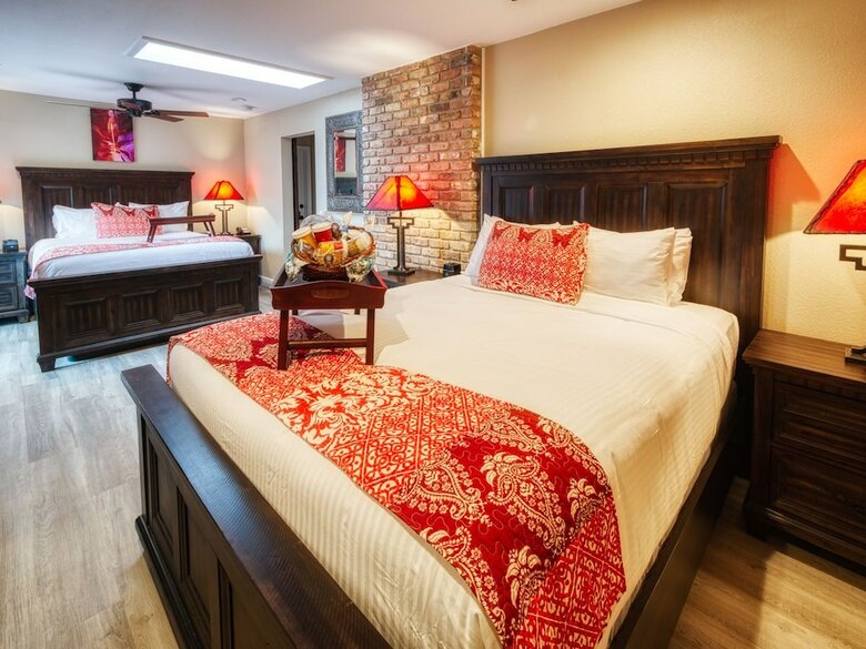 Hotel Lantern Light Inn - Adults Only