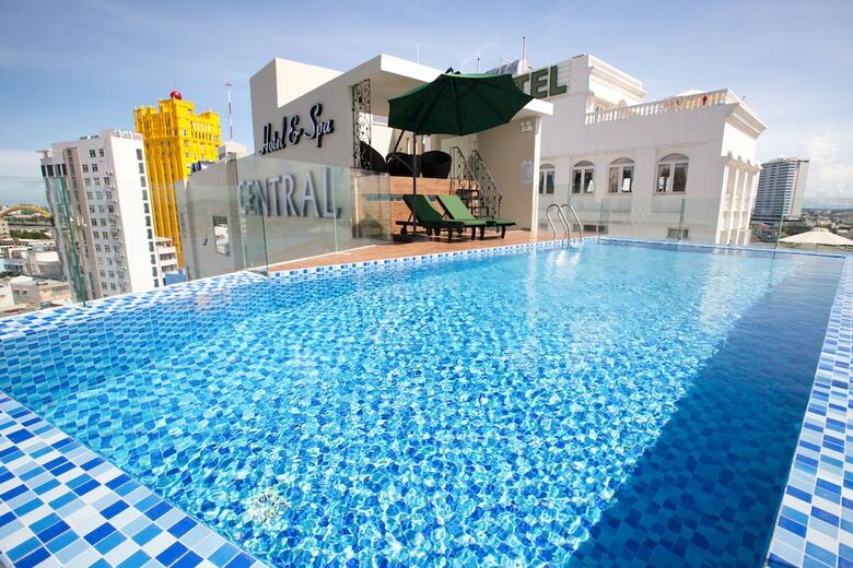 Central Hotel & Spa