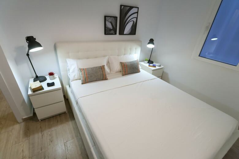 Dobo Homes Ronda De Segovia Apartment