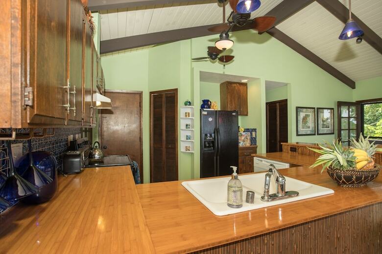 Pacific Edge Kona By Redawning