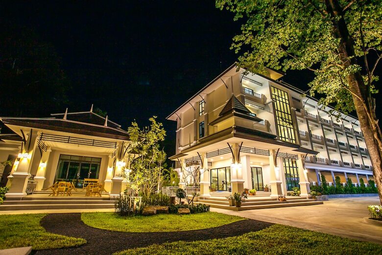 Wanarom Residence Hotel