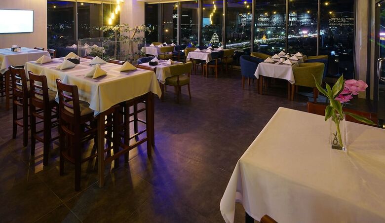 Feliz Urban Hotel
