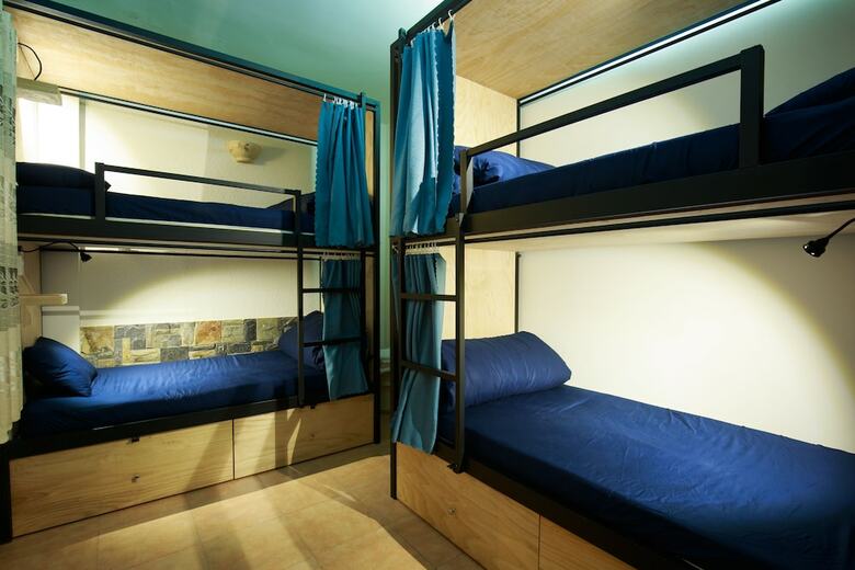 Hostal Leuleu Hostel