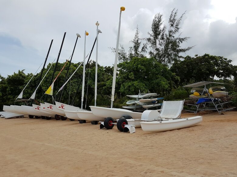 Azuri Apartment Beach And Pool