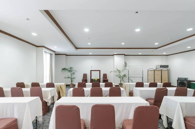 C H Hotel