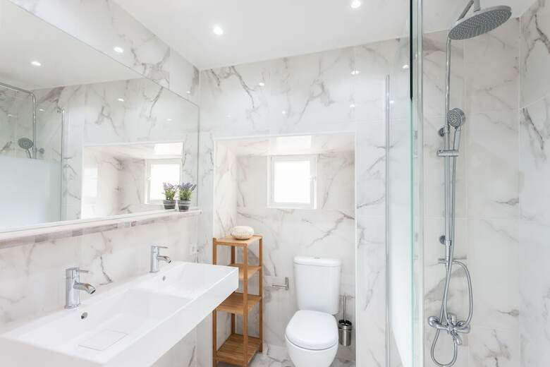 Liberty Duplex Three-bedroom Apartment - By Lu Holidays
