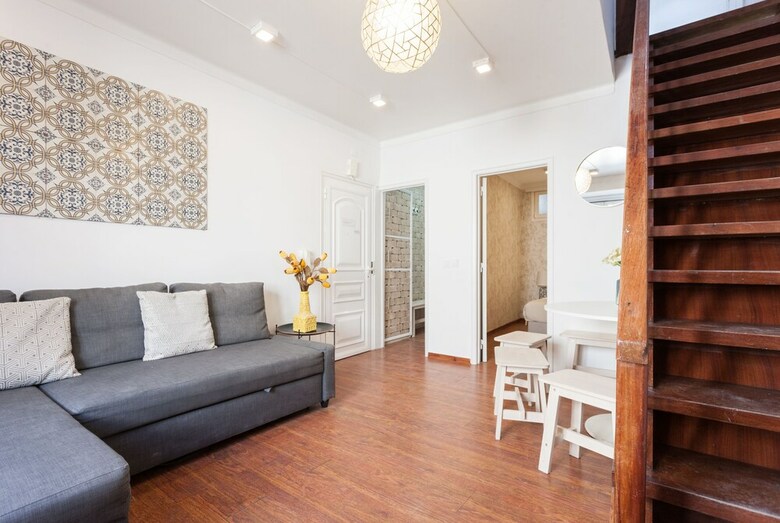 Liberty Duplex Three-bedroom Apartment - By Lu Holidays